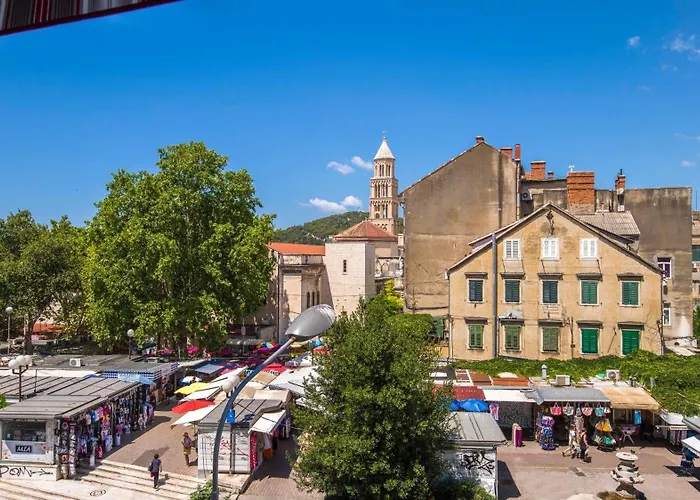 아파트 Luxury 2 *